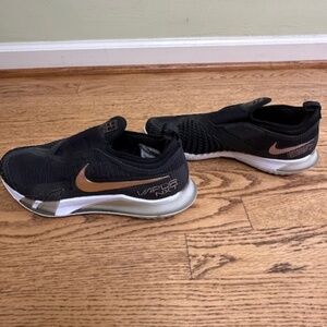 NIKE WOMENS REACT VAPOR NXT SNEAKER black/white/metallic bronze SIZE 9